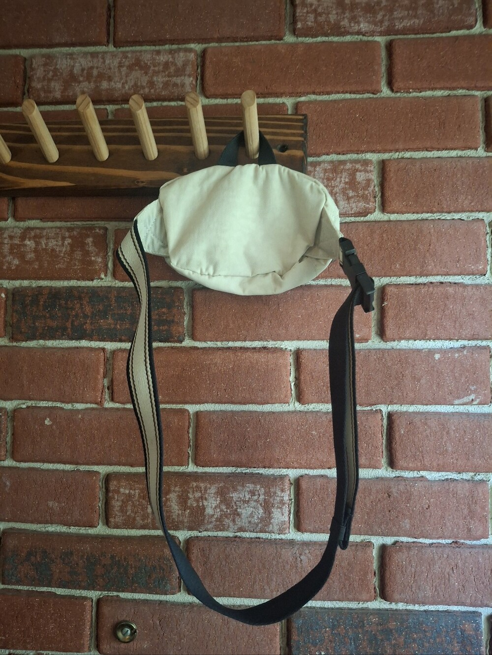 Kipling Fanny Pack - Picture 4 of 6